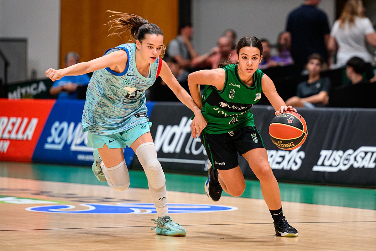 🔥 Avui és dia pels Campionats de Catalunya Cadets!

⚔️ El femení s'enfronta al @FemSantAdria a les 12:30h (Palamós), mentre que el masculí jugarà contra el @BasquetManresa (18:10h, Corbera)

📺 El partit del masculí es podrà seguir a @laxarxames 

#BadalonaÉsFutur #SomElBressol