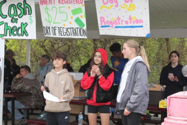 Over the weekend, 8th grade students welcomed nearly 200 registrants to the 6th Annual Chase the Antelopes 5k & One-Mile Walk. Through all of their efforts, the 8th Grade class raised over $7000 to donate to the Hannah Milbert Memorial Fund, an Avonworth High School Scholarship!