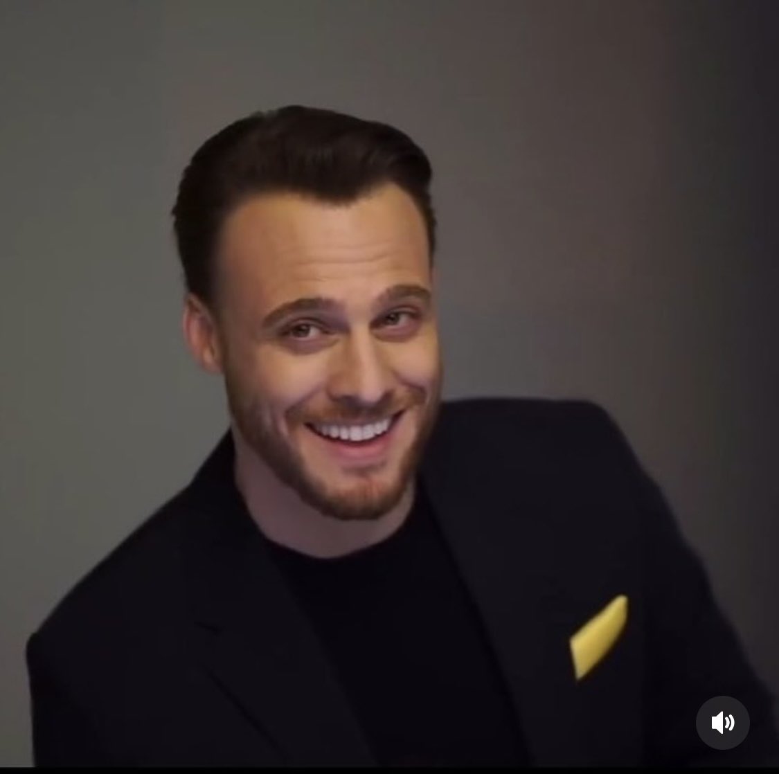 Like said Fernando Pessoa, one of my best poets , ad the end of a beautiful poetry… “And the smile? That… “ It’s impossible to describe his smile… it’s a poetry by himself. Have a good day! #KeremBürsin 🤍