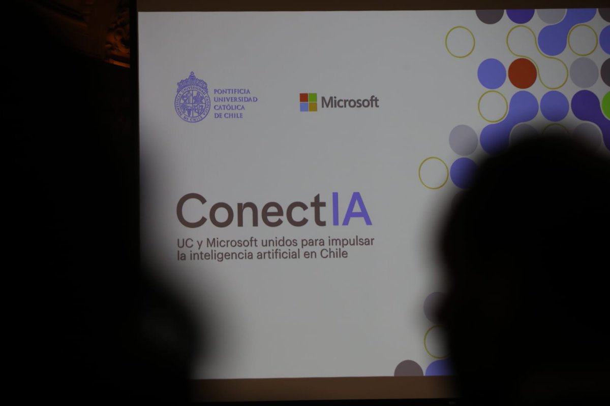 ucatolica's tweet photo. Promover la #InteligenciaArtificial y la #TransformaciónDigital es parte de la iniciativa #ConectIA 📲 alianza presentada hoy entre @MicrosoftLatam y @ucatolica para potenciar el aprendizaje, investigación y gestión académica.💡🏫 Revive la presentación 👉https://t.co/X8QiDxg3Eu https://t.co/sp9oCdsPwZ