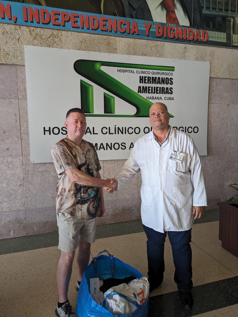 Today, Chris Brown from @CWU_nitb delivered stoma supplies to Dr Jordi Alonso Soto in the Hermanos Ameijeiras hospital in Havana. The supplies were donated to Aid 4 Cuba by @GerardStratton and are desperately needed in Cuba. Chris along with @RedRascal_ recently organised a