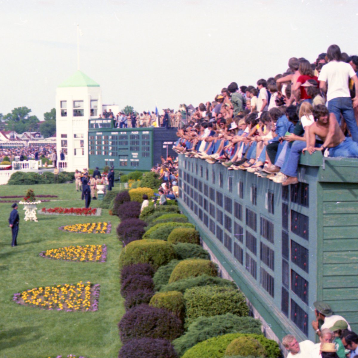 KentuckyDerby tweet picture