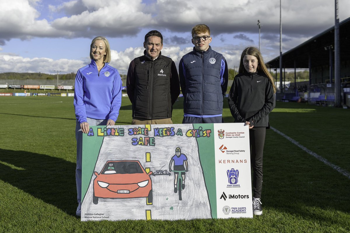 Everyone at Finn Park was delighted to welcome the winner of the 2024 Road Safety Art competition Aiblinn Gallagher from Murroe National School to Finn Park on Friday. 🎨 Aiblinns brilliant winning entrywill appear on a hoarding at Finn Park 👏 📸 @ClareMcCahill #UTH🔵⚪️