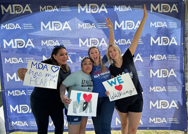 The Gregory W. Fulton #ALS & #NeuromuscularDisease Center at Barrow joined this year's #MuscleWalk of #Arizona! The event drew 350+ participants & raised nearly $26K for @MDAorg, which aims to advance the care of people with #musculardystrophy, ALS, & other neuromuscular diseases