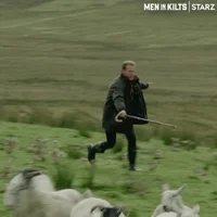 Happy Birthday @SamHeughan 🎉🎉🎉
Hope your day is as much fun as rounding up sheep!
Cheers for 44 years 🥃