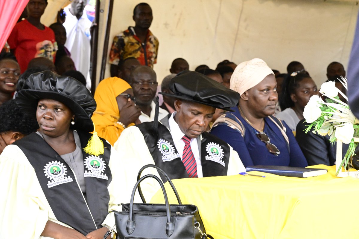 Today 462 students have graduated from Mengo Presidential Industrial Hub-Kalungi with different skillsets like Hair dressing,Welding, Tailoring, Carpentry, and Leather Design. There are 19 Presidential Industrial Hubs across the country open, free admission to all Youth.