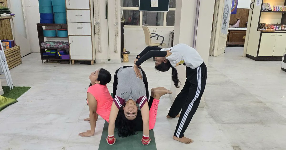 panchtattvaheal's tweet image. Level up your focus and strength with this unique blend of gaming and yoga. 🎮💪 #ConcentrationBoost #StrengthTraining #YogaGamer