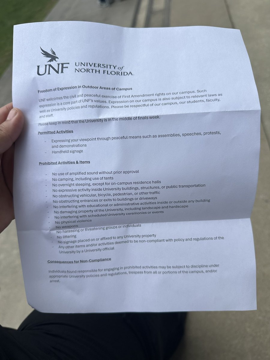 Students at @unfsds are rallying for a #FreePalestine today and were given this letter from administration #FreePalestine #ProtestingIsARight