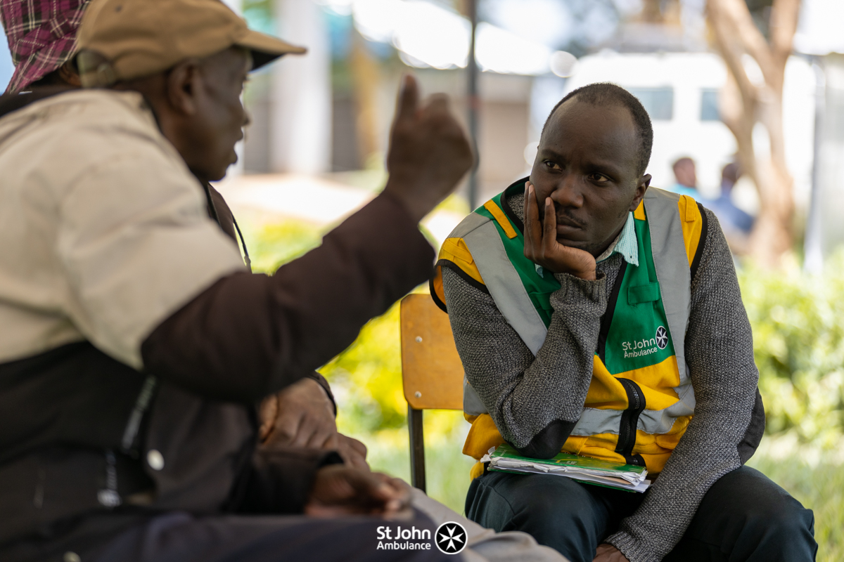 StJohnKenya's tweet photo. Search and rescue operations continued at the Mai Mahiu flooding tragedy site. St John Ambulance Community Emergency Response Team continue offering psychosocial support to the affected families as several people are still reported missing following the tragedy. #DonateBlankets https://t.co/AVeiR3OB3Y