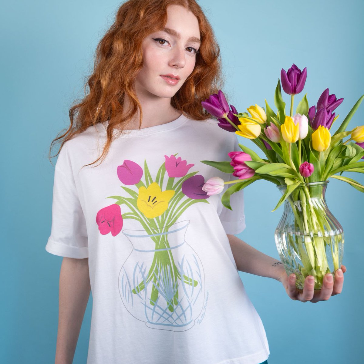 Sustainable clothing you'll dig? 👨‍🌾 Shop fresh designs with FREE UK SHIPPING on tattydevinetees.com all weekend, including our new #PopFolk-inspired designs 🌷