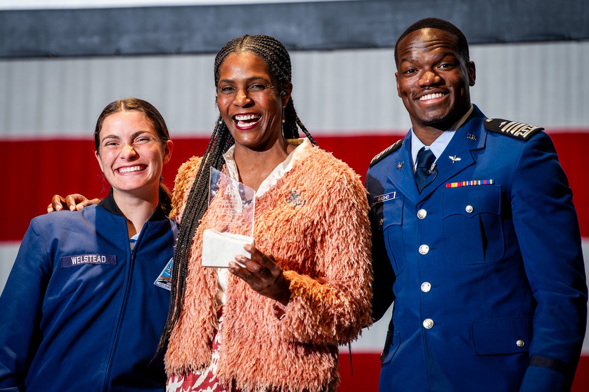 Tonya Oxendine, a @wwp Warriors Speak spokesperson, shared her story with cadets about overcoming PTSD during her 30-year @USArmy career. 🪖 She engaged in a fireside chat for the National Character and Leadership Symposium Bridge Event. 🔥🗣️ Read more: usafa.edu/nclsbridge