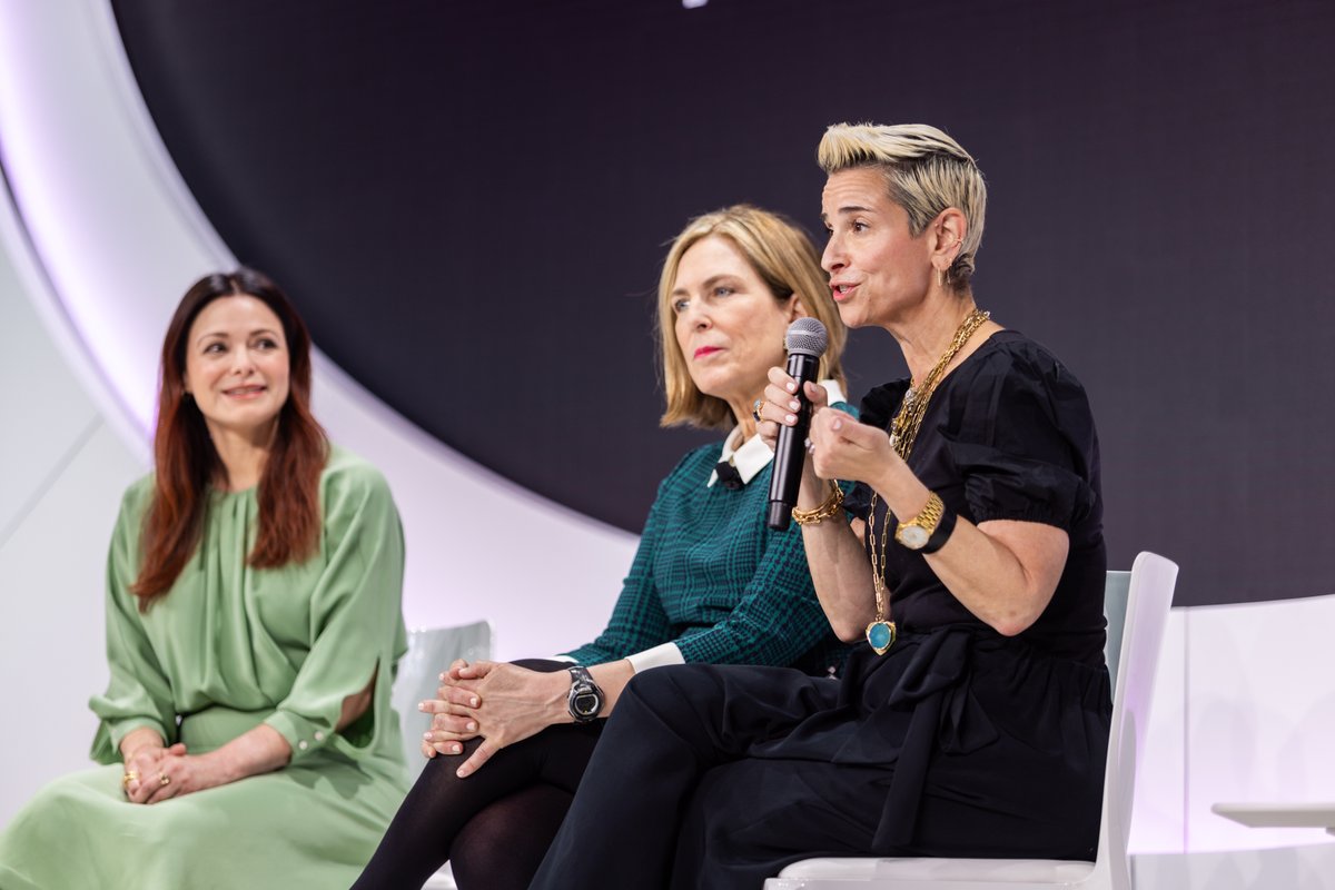 Last week, our CEO @BBCRN joined the inspiring Beyond the Diagnosis panel at #PHMHealthfront with ovarian cancer survivor Shieva Ghofrany, M.D., and Galina Espinoza from Flow Space, to talk about the impact of cancer on women’s overall health. 

@SheKnowsMedia @thisisflowspace