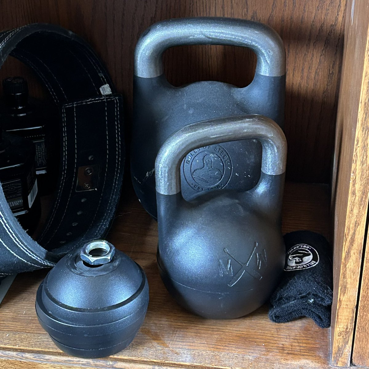 New baby adjustable kettlebell arrived. 6-12 kg. So cute 🥹