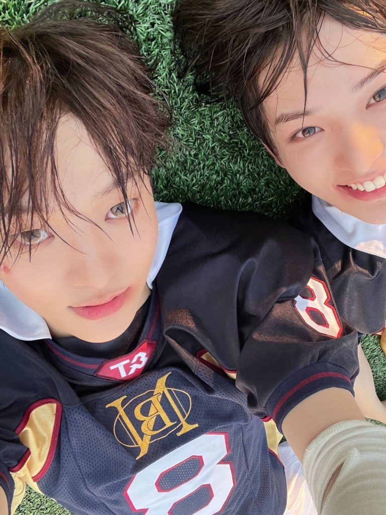 byun_suzu's tweet photo. 붕괴됨..... https://t.co/HuBW4H378D