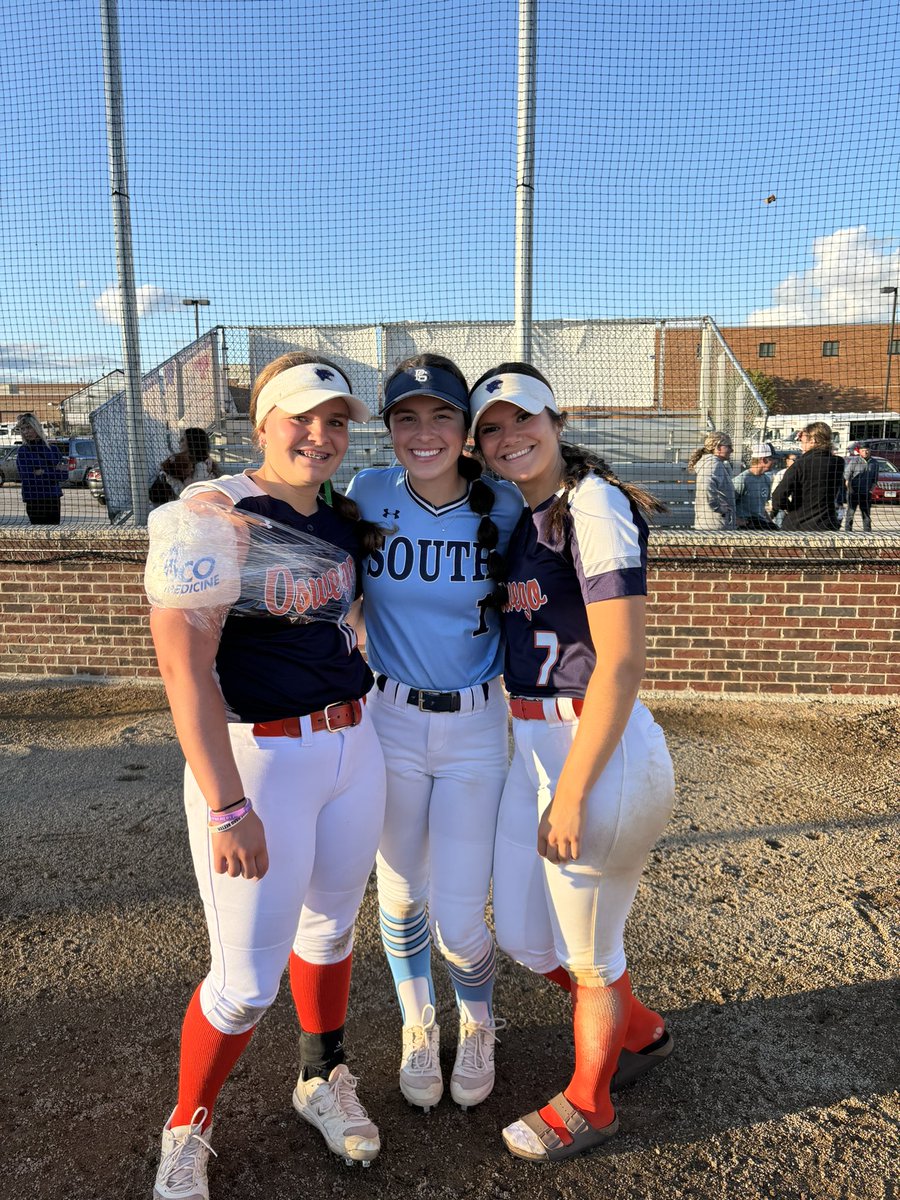 Had a great win yesterday against Plainfield south (13-2) my base running was solid and I singled to right field going 1 for 2- I got to see my old shortstop who’s smile and laugh I missed so much behind me. @OHSPantherSB @OHS_GoPanthers