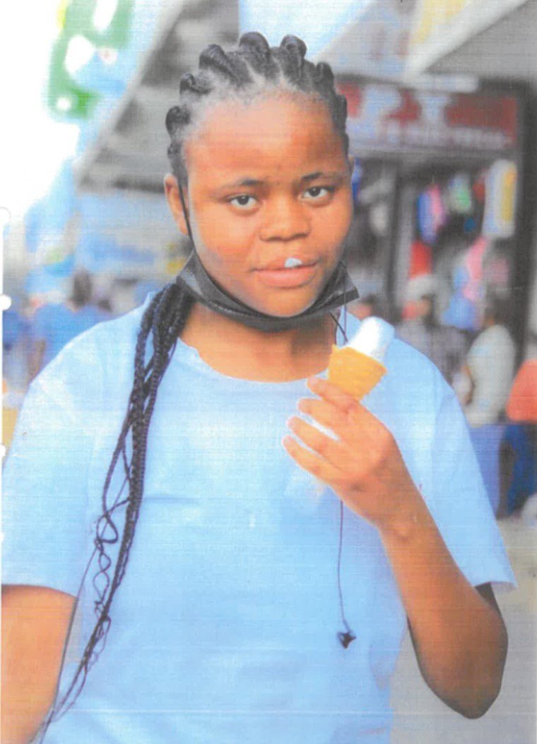 NorthWesTimes's tweet image. MISSING PERSON REPORT 🚨 

Olebogeng 'Sonana' Mmane is missing. 

Olebogeng who is 20 years old from Mamerotse near Rustenburg,was last seen by her mother on 13 April 2024. 

At the time of her disappearance, Olebogeng was wearing a blue T-shirt, blue jean and grey boots.