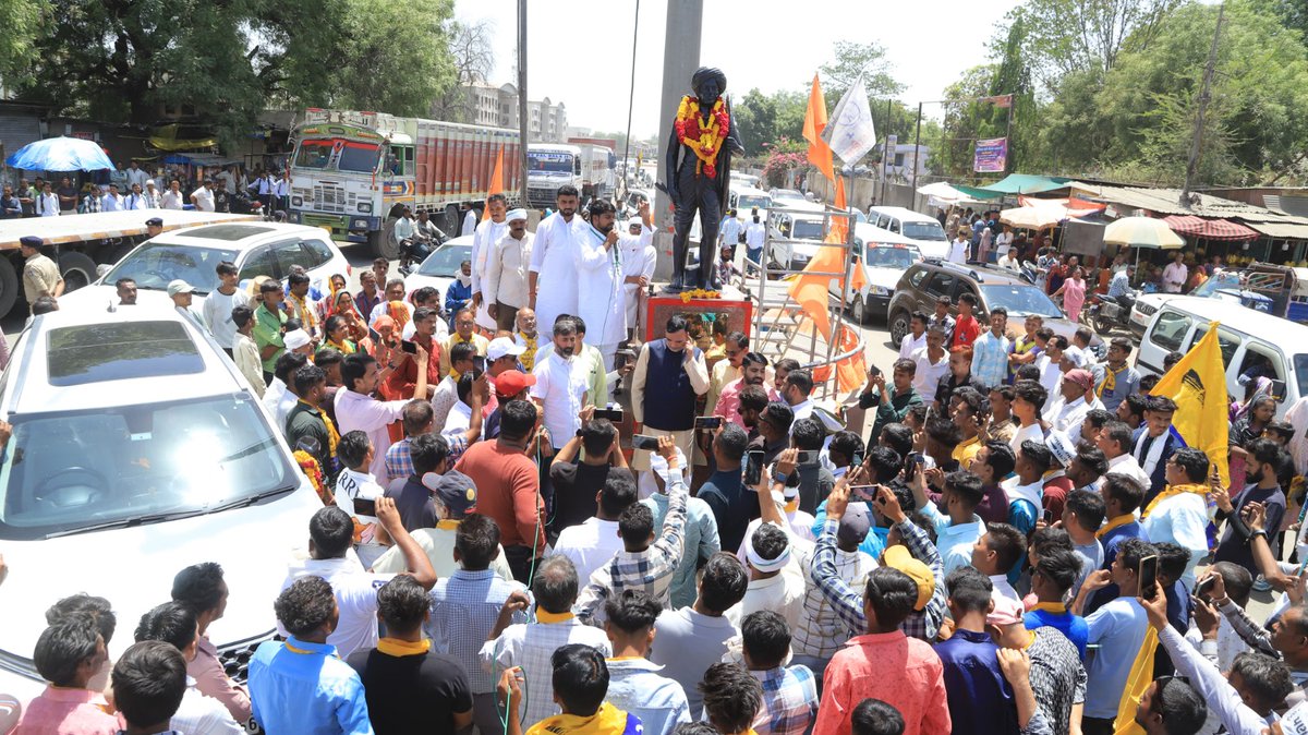 આમ આદમી પાર્ટી દિલ્લી સરકારના મંત્રી શ્રી ગોપાલ રાય એ ભરૂચ લોકસભાના ઉમેદવાર શ્રી ચૈતર વસાવાના સમર્થનમાં ચૂંટણી પ્રચાર કર્યો અને સ્થાનિકોને સંબોધન કર્યું.