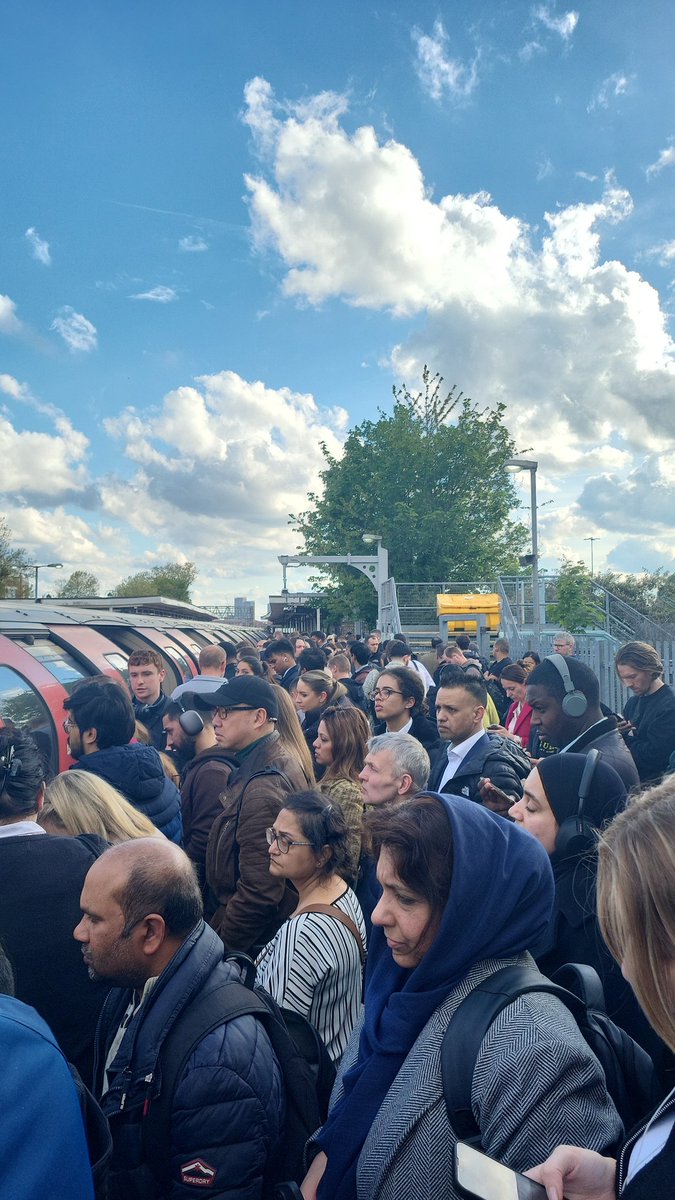 @TfL whats going on at leytonstone?! Train after train being cancelled. Overflowing platform. Do better.