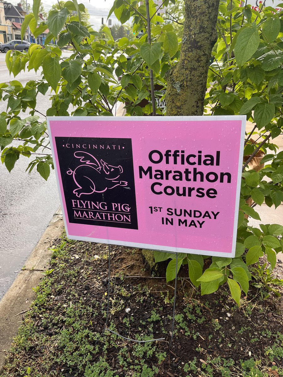 🗣️ROLL CALL 🗣️ Who’s participating in @RunFlyingPig events this weekend?? It’s almost time!! 🏃‍♀️🐷🐽