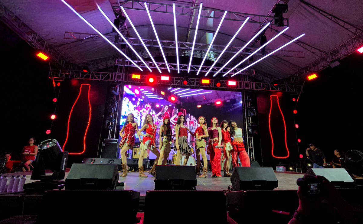 BINI_ph's tweet image. #BINI : Feels like summer when I’m with you, parang kantahan &amp;amp; ihawan w/ Dagupeños! 🎶🙌🏻

Oh shux! Mas mainit pa sa 41° heat index ang suporta ng more than 10,000 crowd at #CokeStudioBangusFestival! Love you saur much!!

PS: Ingat &amp;amp; hydrate kayo ha? Update us when you get home!🥺