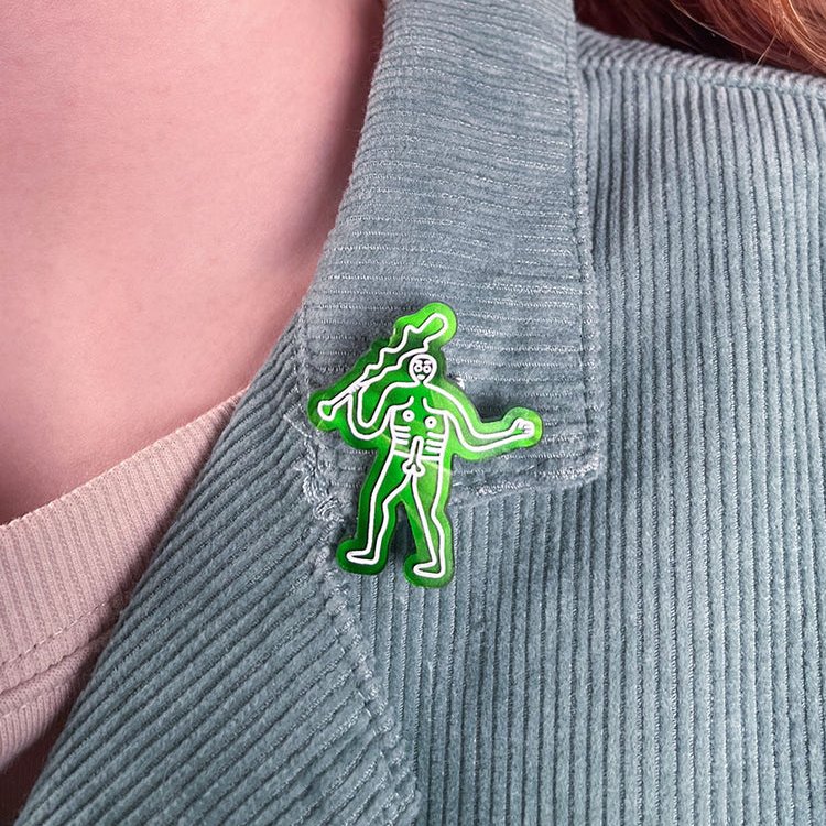 180ft giants meet pint-size pins with your #PopFolk favourite, our Cerne Abbas Giant Brooch: bit.ly/3Qpxg3Y💚