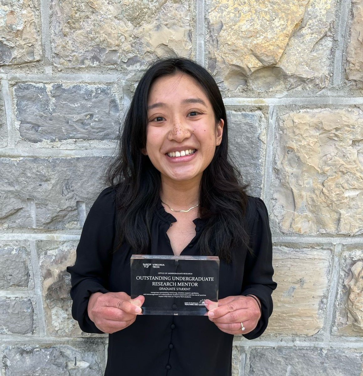 The Schulz Group (@schulzlabvt) on Twitter photo Our 3rd year student Gillian was recently awarded an Outstanding Undergraduate Research Mentor award from the Office of Undergraduate Research here at VT! That's now two great mentors working in this group! <a href="/VTChemDept/">Virginia Tech Chemistry</a> Our 3rd year student Gillian was recently awarded an Outstanding Undergraduate Research Mentor award from the Office of Undergraduate Research here at VT! That's now two great mentors working in this group! <a href="/VTChemDept/">Virginia Tech Chemistry</a>