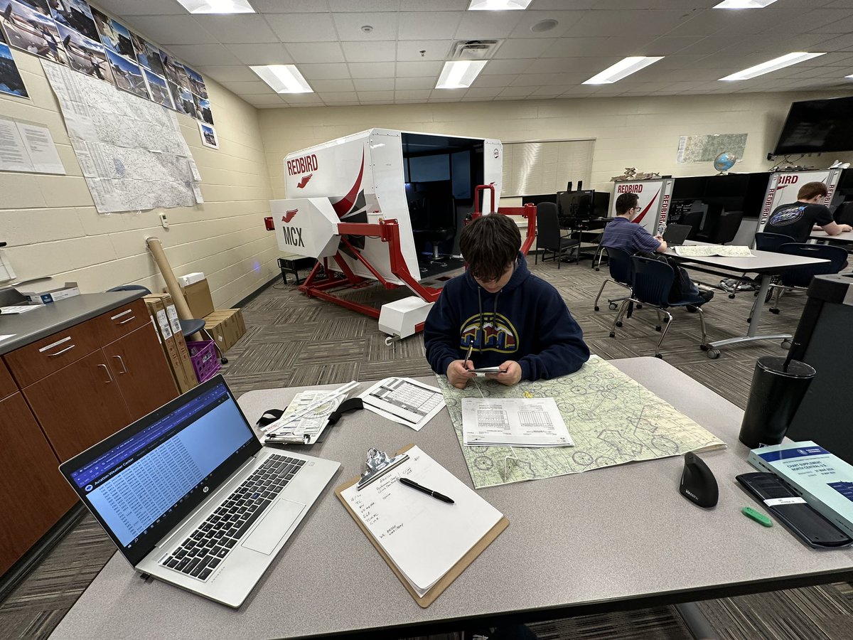 Aviation flight Seniors are taking SIM Final which is a mini mock private pilot checkride 🧑‍✈️ 👨‍✈️