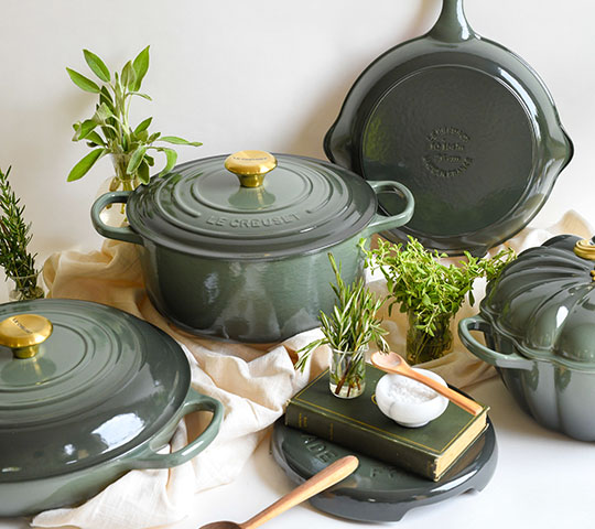 What would you cook with these luxury pots. Do you wanna own them? Enter the competition and Watch #ReadysteadycookSA show at 19:00 on SABC 3 Tonight😉😉