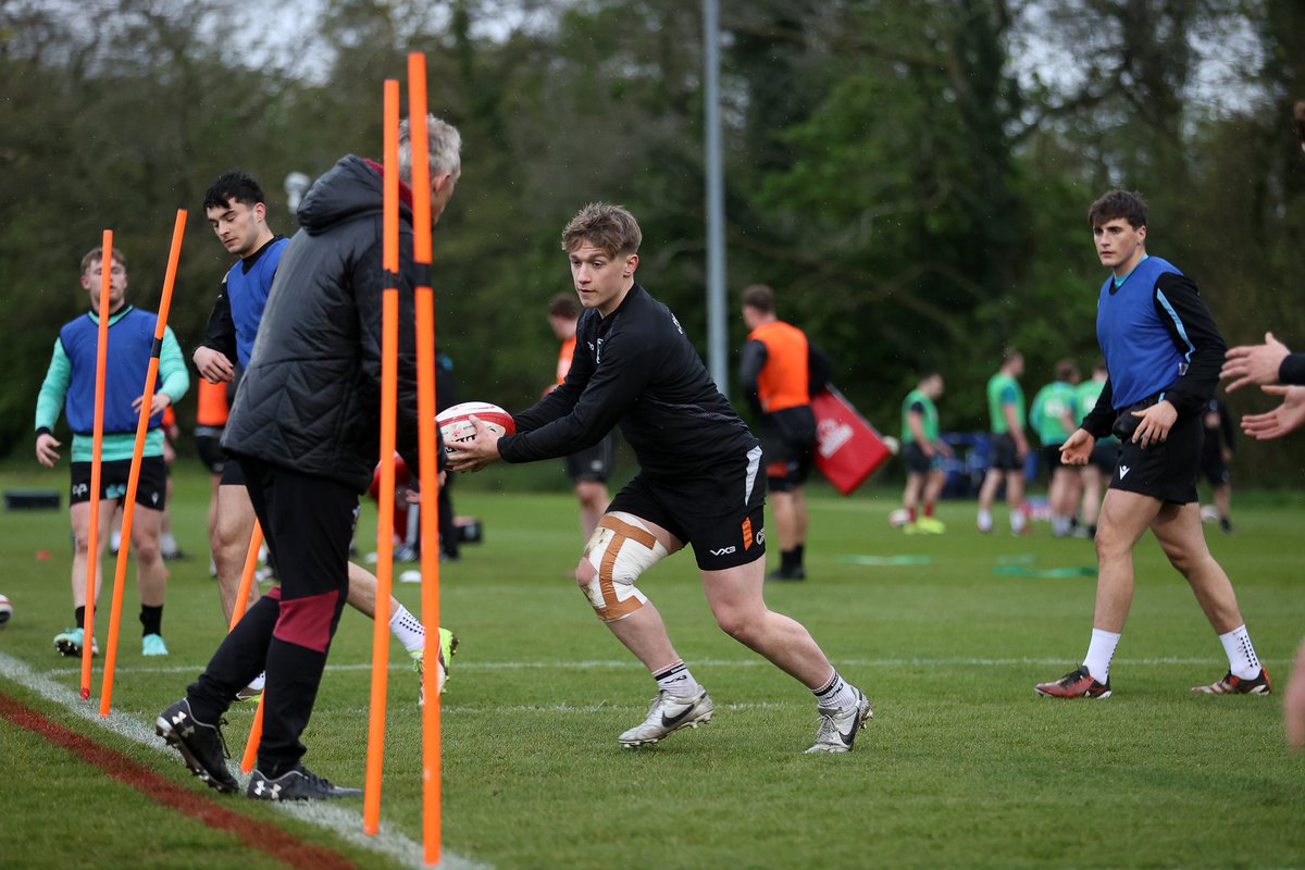 🐉A great experience for some of our 'Next Gen' academy players at the Centre of Excellence on Monday evening! 👏💪 #WeAreGwentRugby #NextGen