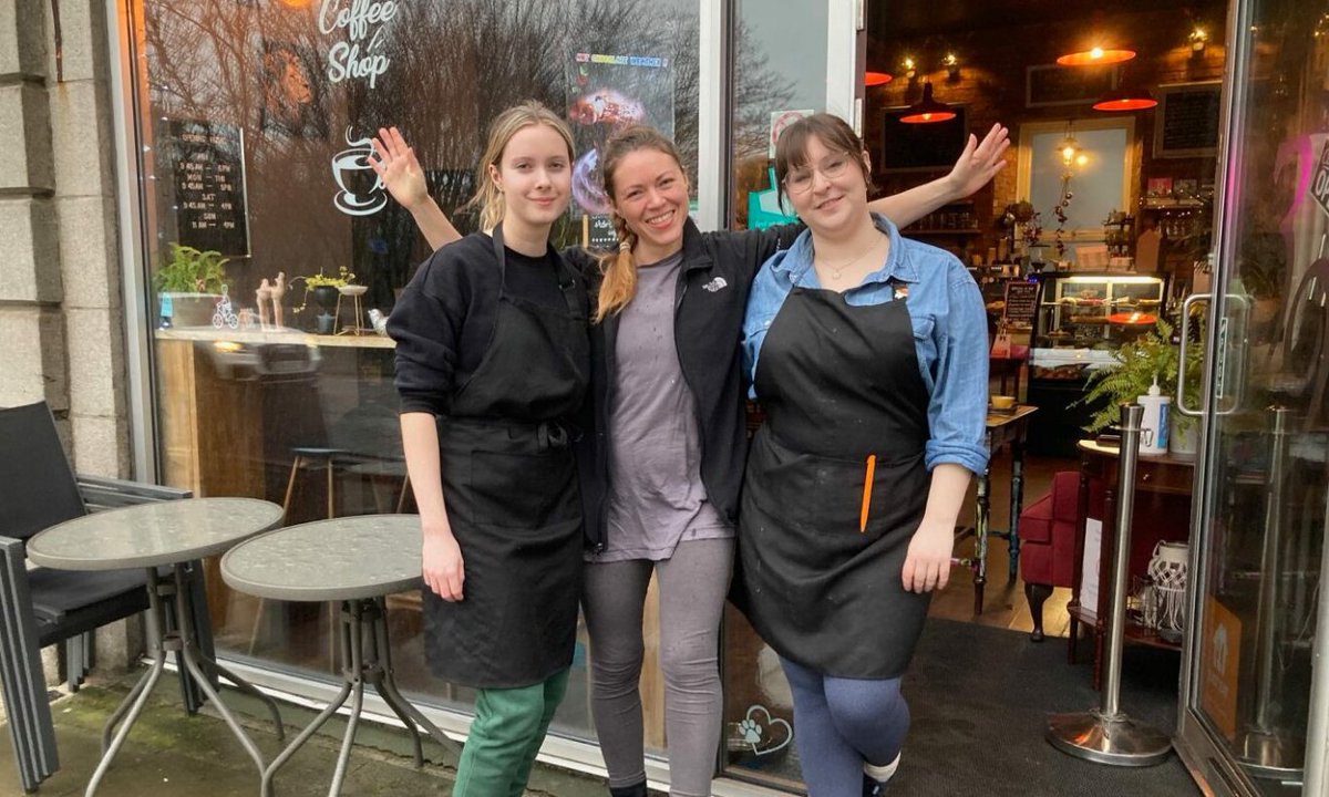 Aberdeen bids farewell to Bonobo Cafe, a beloved vegan spot closing today due to rising costs and declining sales. A tough day for the community and vegan cuisine in the city. #BonoboCafeClosure