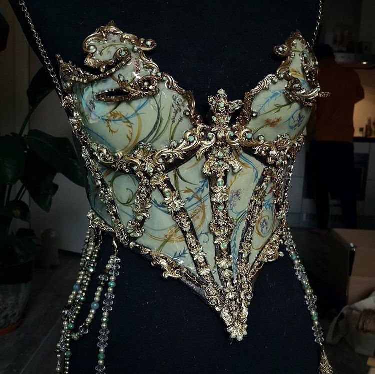 porcelain corset by Joyce Spakman