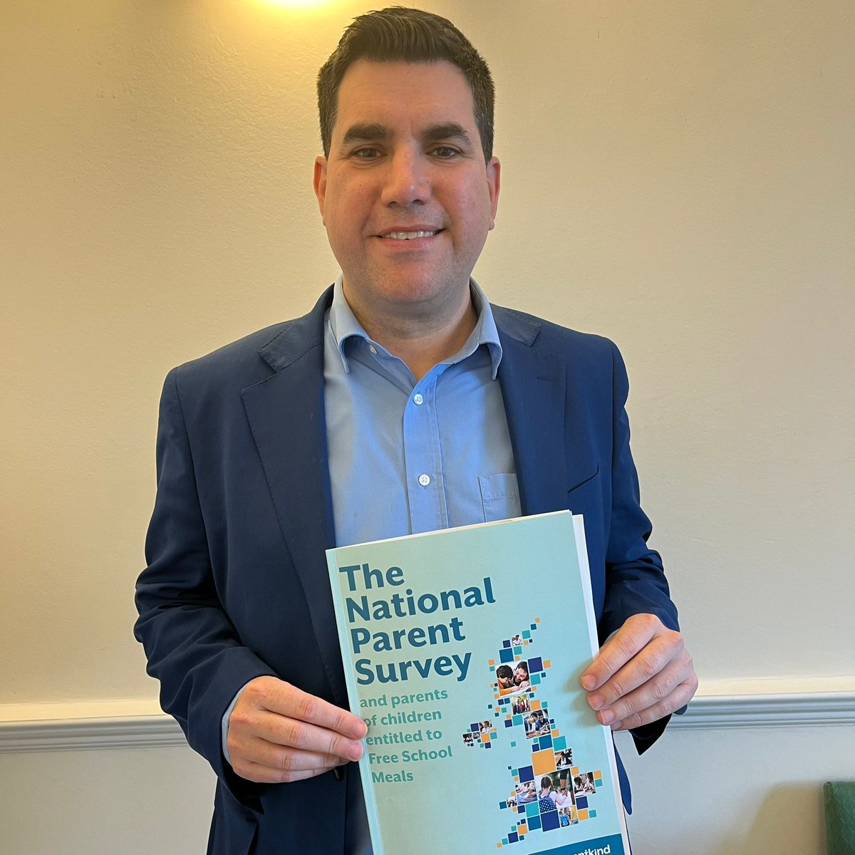 4.2 million children across the UK are growing up in poverty.

Today I met with @DanielKebedeNEU, @CPAGUK and @Parentkind for a discussion on how #FreeSchoolMealsForAll can help struggling families. 

In a country as rich as ours, it’s obscene that children are going hungry.