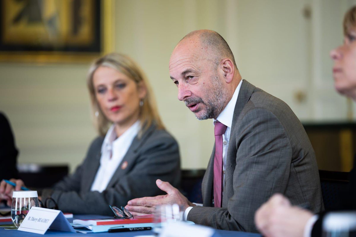 Articulation des temps de vie professionnel et personnel | Vendredi dernier, les rapporteures Christelle Caillet et @TomeElisabeth ont remis l’avis du CESE au Premier Ministre @GabrielAttal et à la ministre du Travail, de la Santé et des Solidarités @CaVautrin. Elles ont…