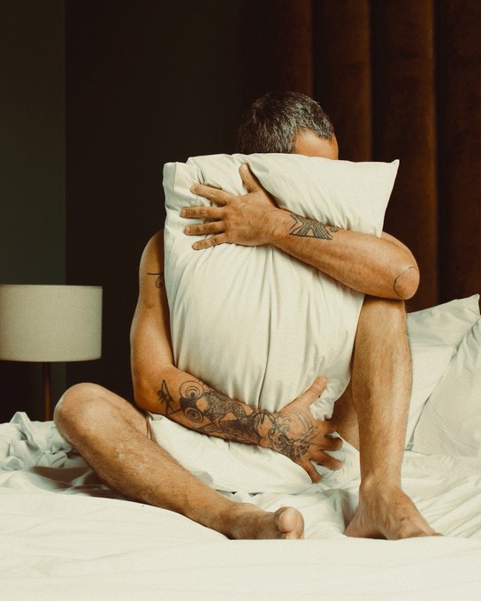 me acompanha nessa cama? ❤️&zwj;🔥 https://t.co/8j6VsoKx6n<a href="/tag/sex"class="tags"><span>#sex</span></a><a href="/tag/porn"class="tags"><span>#porn</span></a><a href="/tag/sexyhot"class="tags"><span>#sexyhot</span></a><a href="/tag/pornobr"class="tags"><span>#pornobr</span></a>