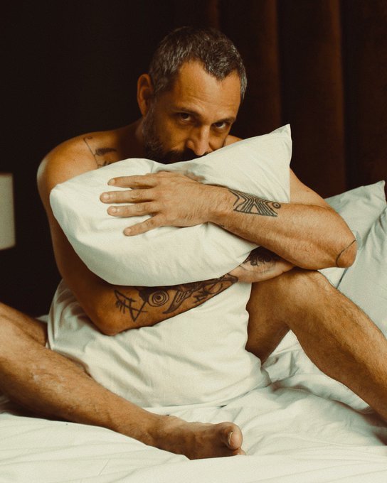 me acompanha nessa cama? ❤️&zwj;🔥 https://t.co/8j6VsoKx6n<a href="/tag/sex"class="tags"><span>#sex</span></a><a href="/tag/porn"class="tags"><span>#porn</span></a><a href="/tag/sexyhot"class="tags"><span>#sexyhot</span></a><a href="/tag/pornobr"class="tags"><span>#pornobr</span></a>