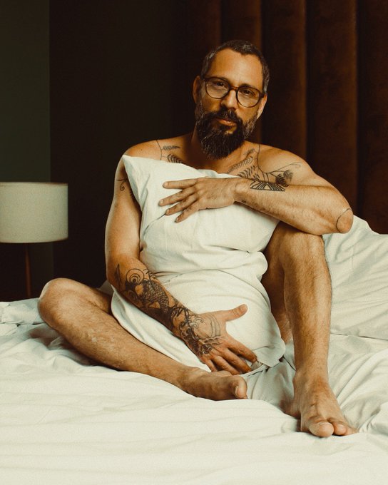 me acompanha nessa cama? ❤️&zwj;🔥 https://t.co/8j6VsoKx6n<a href="/tag/sex"class="tags"><span>#sex</span></a><a href="/tag/porn"class="tags"><span>#porn</span></a><a href="/tag/sexyhot"class="tags"><span>#sexyhot</span></a><a href="/tag/pornobr"class="tags"><span>#pornobr</span></a>