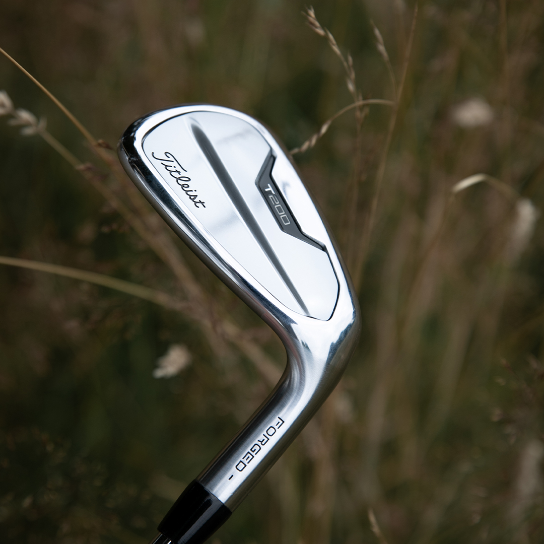 SAVE 23% on Titleist 722 T200 Golf Irons 👉 bit.ly/3UoijA6 ⛳ Tour Distance With Sleeker Players Shaping 👇 The Titleist T200 Iron is the ultimate tour distance iron offering golfers, the perfect combination of shape, size, feel and performance.