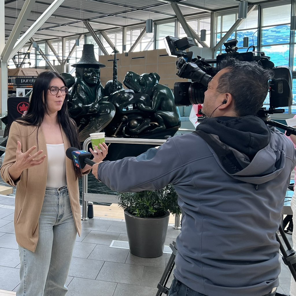 Fantastic to attend YVR Airport for wrap of this year’s Autism Awareness Month and celebrating the work of @pacificautism, @aidecanada and people with lived experience to help with enhanced travel accessibility for individuals and families with autism and neurodiversity