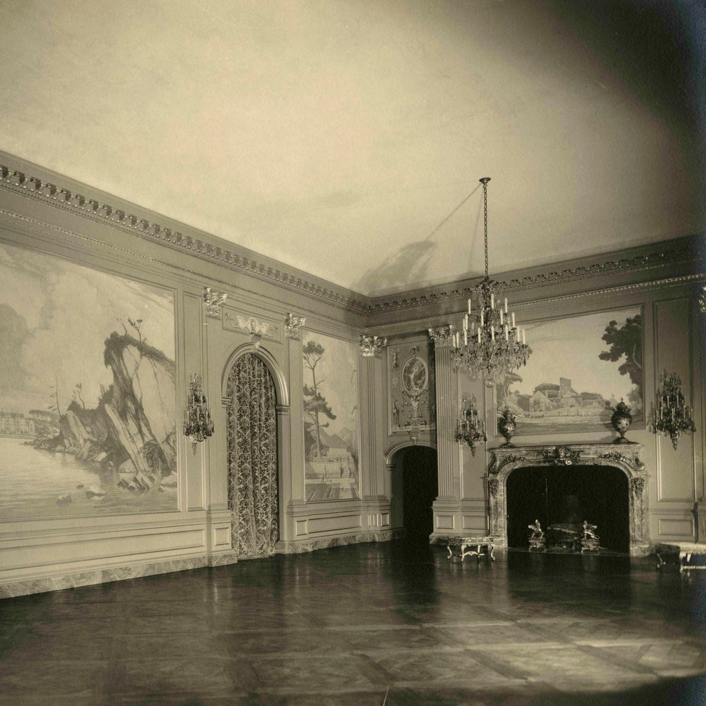 We are completing the ambitious project to restore Filoli’s Ballroom to its original magnificence. ✨ We couldn’t make this restoration happen without your support. Donations to the Annual Fund make critical projects like these possible. Give today at filoli.org/donate