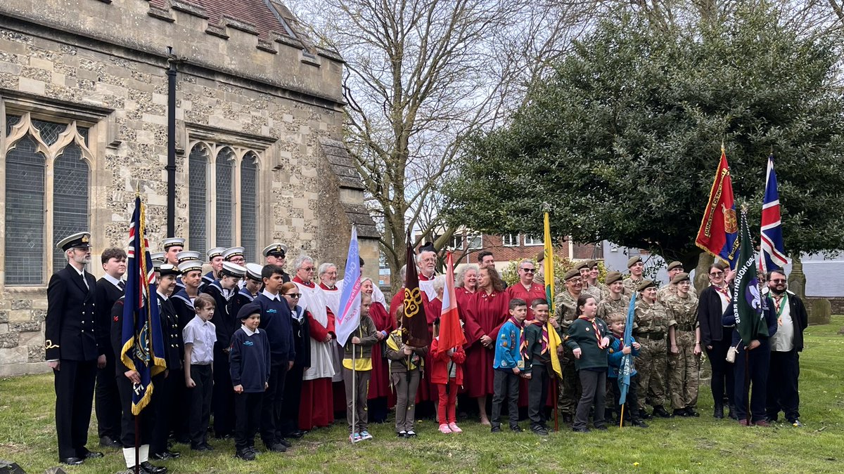 Timuslloyd's tweet image. Recently being all civic for the mayors service. Creating spaces of encounter, being relational, connecting across sectors. #CommunityBuilding