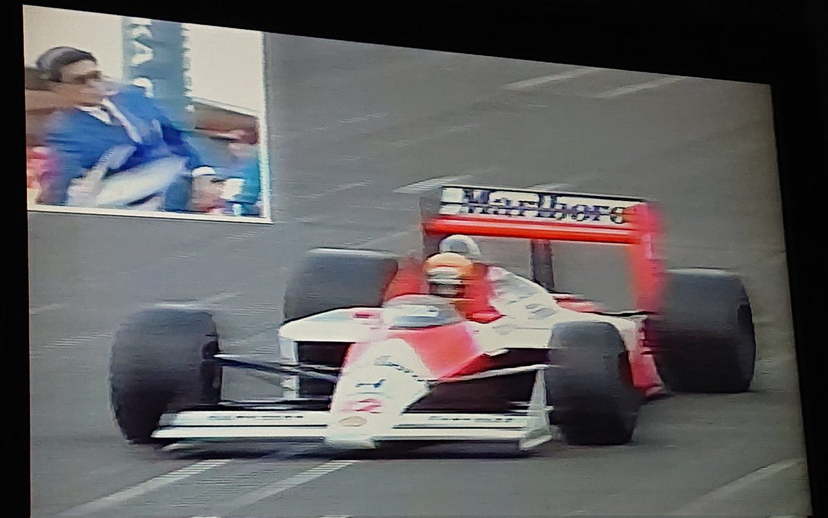 1988年…アイルトン・セナ 初F1🏁🏎️💨ワールドチャンピオン🏆️✨

懐かしい😂👌