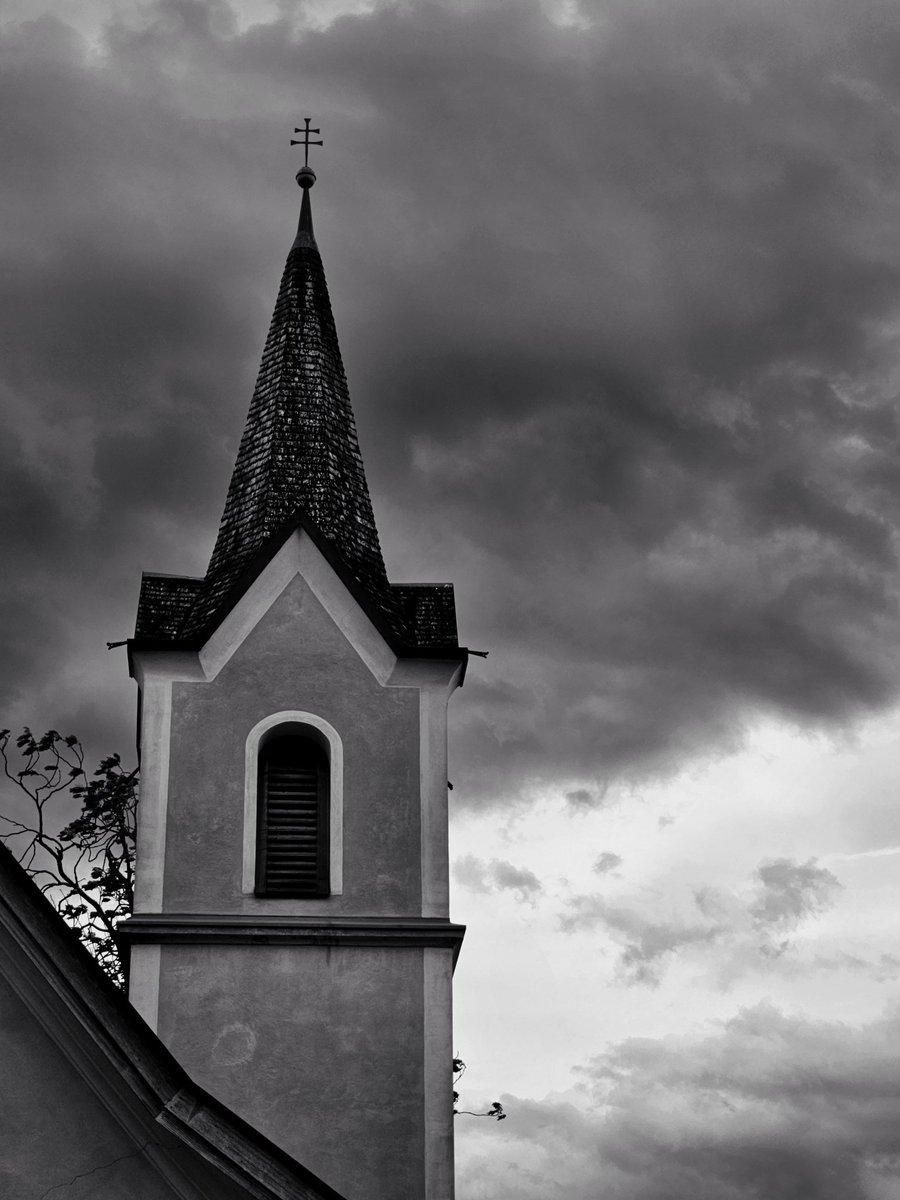 #NoAi #monochrome #blackandwhite #photo #photography #streetphoto #landscape 
#NFT #NFTCommunity #nftart #NFTjapan #Vorarlberg #NFTkaltenstein #Liechtenstein #Graubünden  #Swiss #Austria #Feldkirch #Bodensee #Rheintal #Stgallen #streetphotography #urban #nftphotography #nftphoto