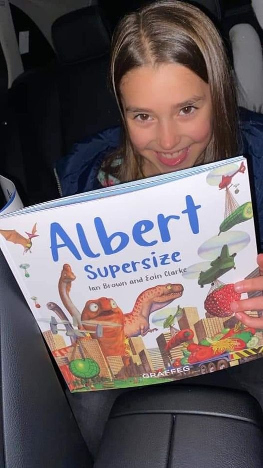 Please keep sharing YOUR terrific #ALBERTthetortoise #pictures. Posing now possible with six ALBERT #picturebooks, #BoardBook ALBERT and his Friends, #ActivityBook ALBERT PUZZLES AND COLOURING. Alberttortoise.com
#bookseries #tortoise #dinosaur #bookcover #illustration