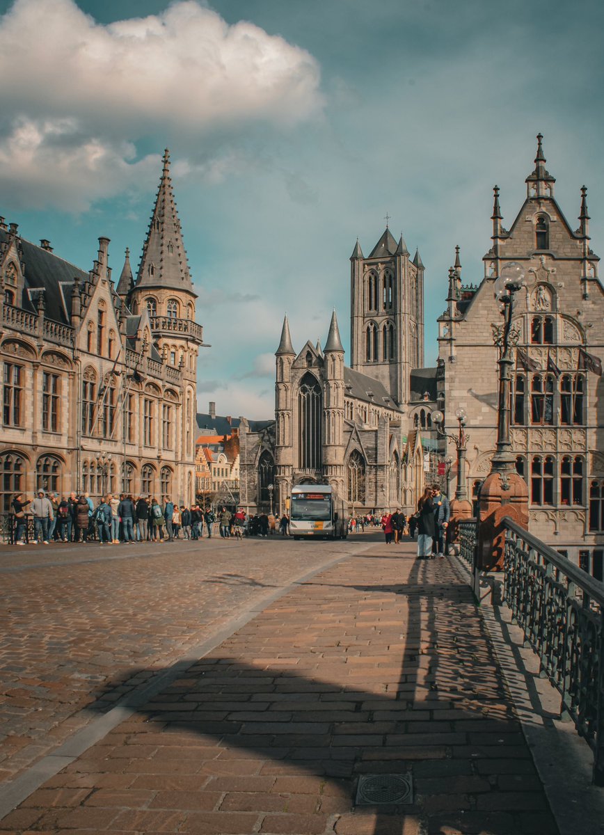 Ghent, Bélgica 🇧🇪. 📻🕰