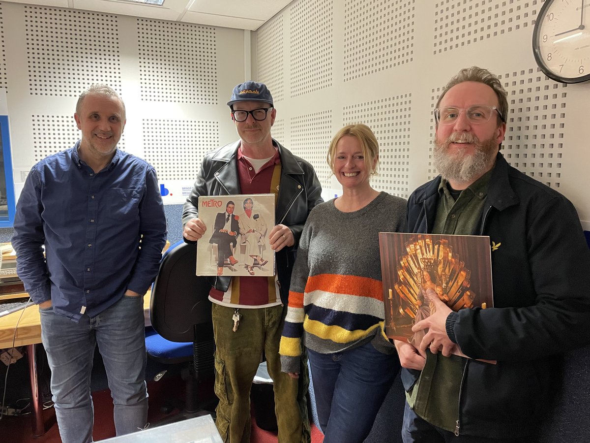 On tonight's Record Club radio show on @bcbradio Rob & Will welcomed back Nan & Gus from Bradford Prog-pop superheroes @gurglesband to pick some tunes and chat about their new album, which is out now! Tune in at 9pm on 106.6FM in Bradford, bcbradio.co.uk everywhere else.