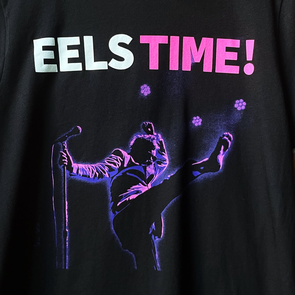 New tees from @THE_EELS are available now! 💃🕺🏼 hellomerch.com/collections/ee…