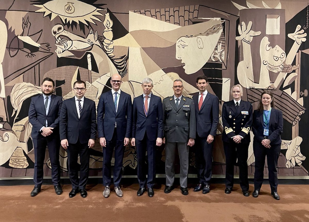 The field meets @UN New York! The Neutral Nations Supervisory Commission was in NYC this week for Capital Talks. Program:🇵🇱🇸🇪🇨🇭engagement & collaboration in the #NNSC for peace on the #Korean peninsula. #SWISSINT