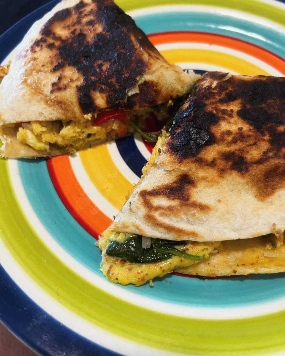 My breakfast omelette burrito wrap!! I’m definitely making this again 😍🔥🔥🔥