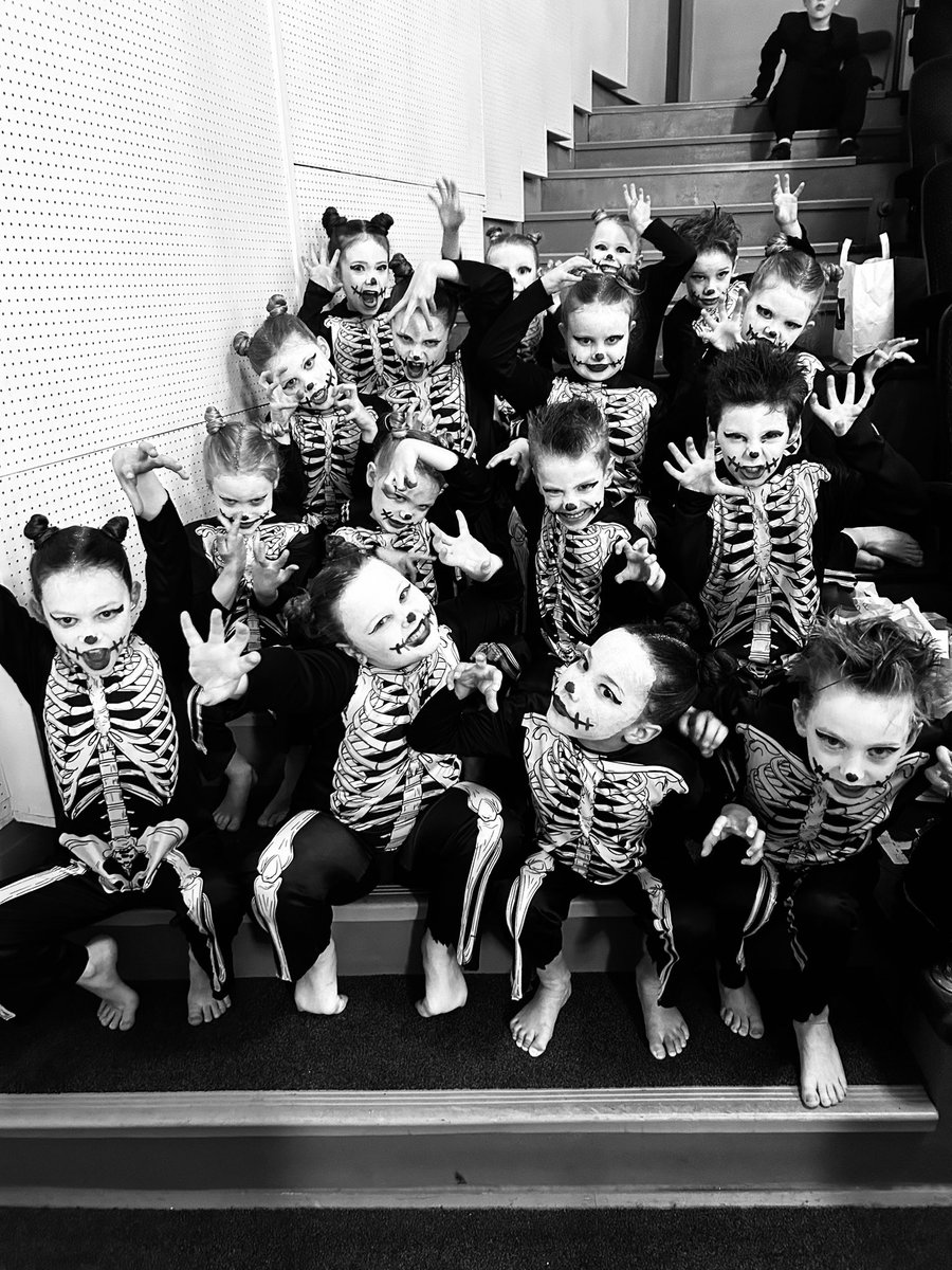 We are SO proud of all our dancers, placing both first and second in the regional heats of the Great Big Dance Off!! Massive congratulations💀🦁