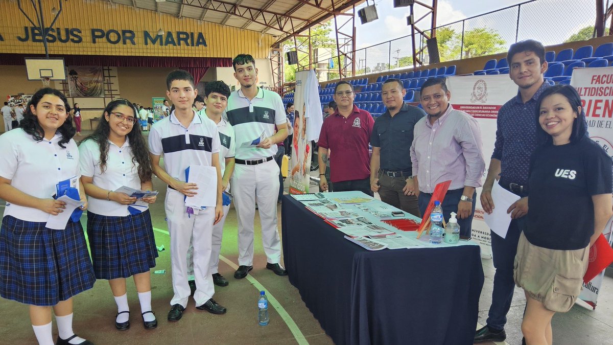 #LaMinervaTeEspera #IngresoUES2025 🏛️
¡Muy pronto lanzaremos la convocatoria de #IngresoUES2025! 🚀 La Facultad Multidisciplinaria Oriental, en San Miguel, ha empezado a compartir con posibles aspirantes la amplia gama de carreras que ofertan en esta sede.